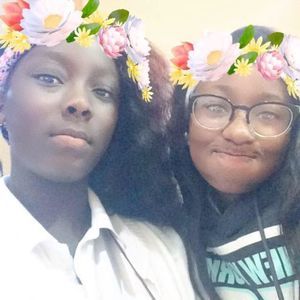 Meet your Posher, Deedee